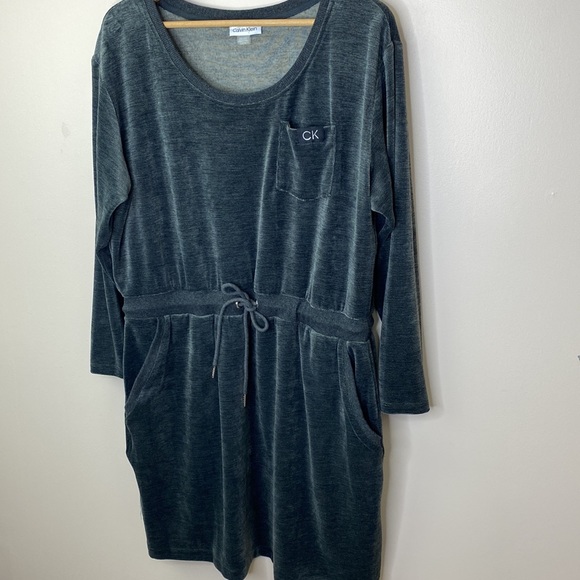 NWOT Calvin Klein Dark Gray Long Sleeve Velvet Dress With Drawstring Waist SZ XL - Picture 1 of 15